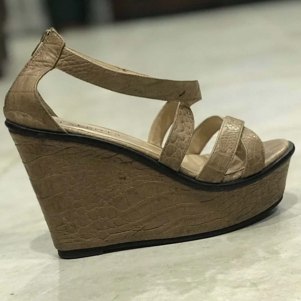 Talbots tan platforms shoes wedges heels size 6